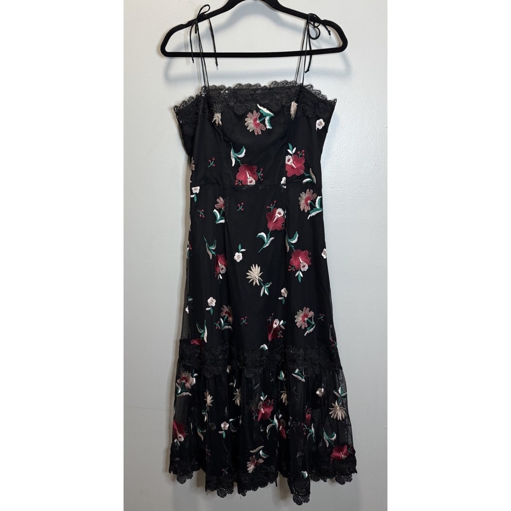 BB Dakota RSVP Dress SZ 6 Midi Lined Black Lace Floral Embroidered Sheer Bottom